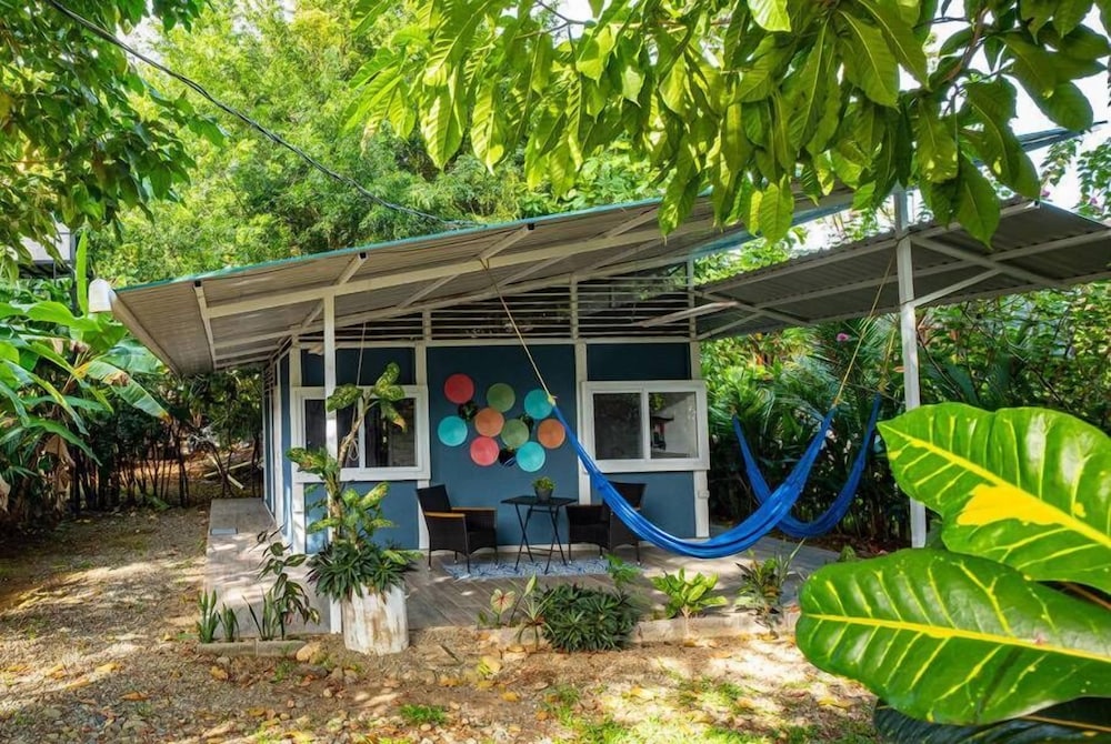 Casitas en la Jungla - Luz Tropical