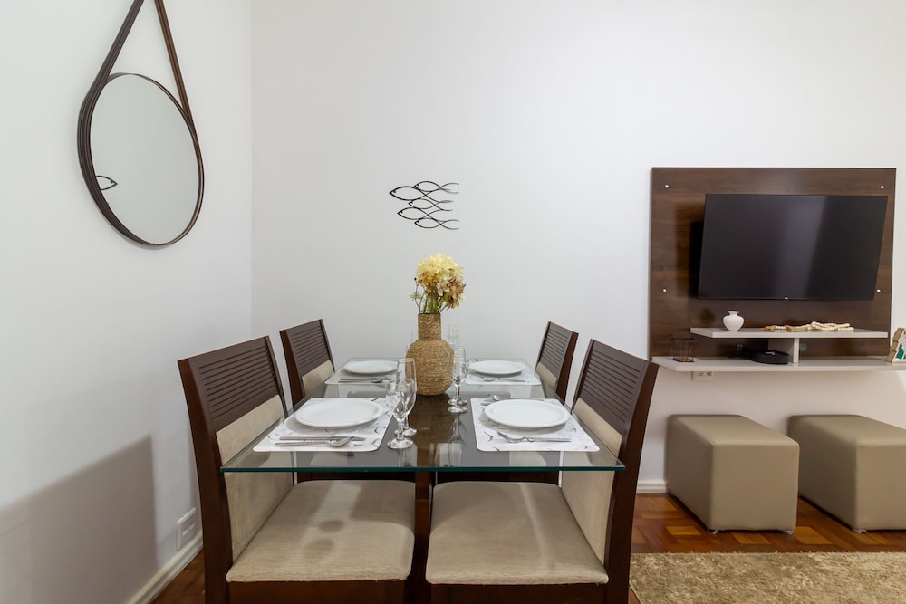 Comfort in Copacabana 9 Minutes From the Beach Cj202