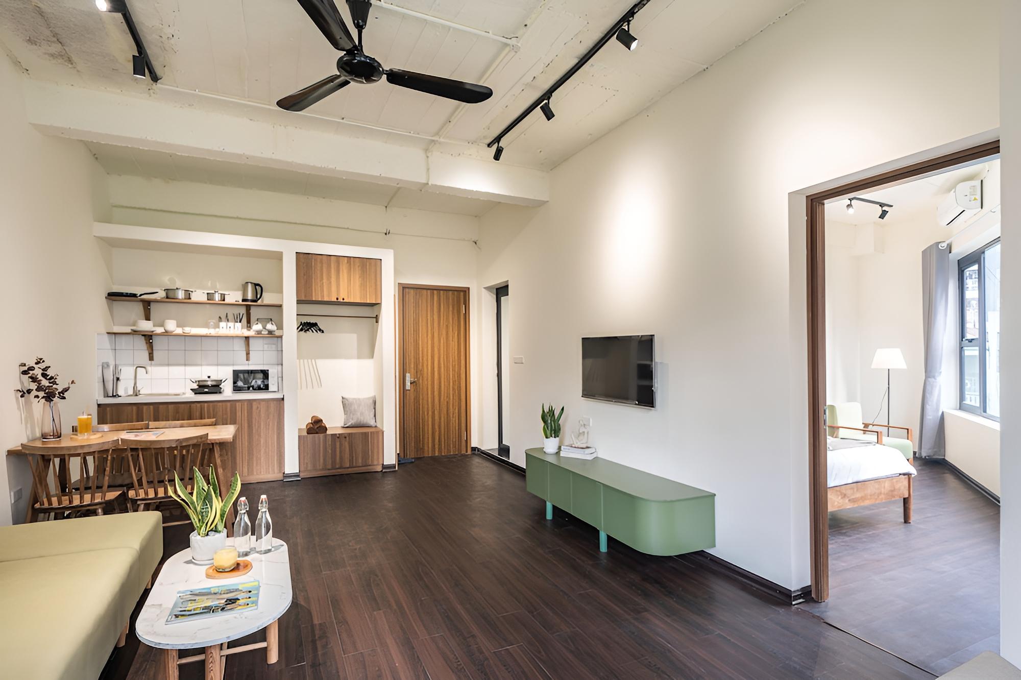HOME KEY - Big Group with Rooftop Garden