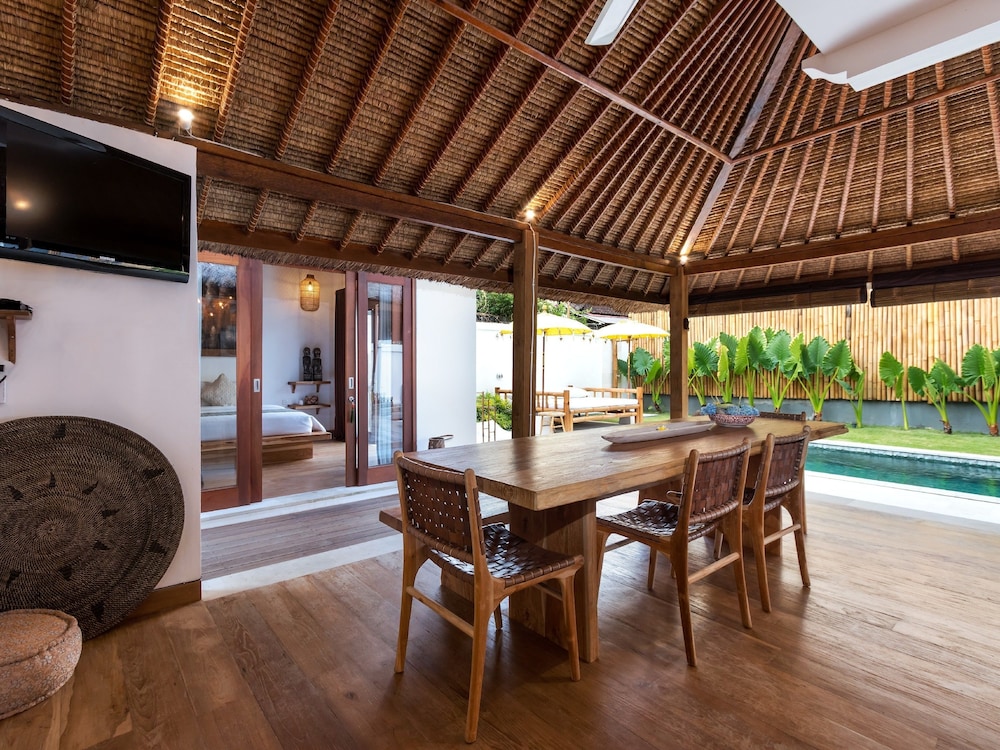 Villa Waterlily by Villa Finder