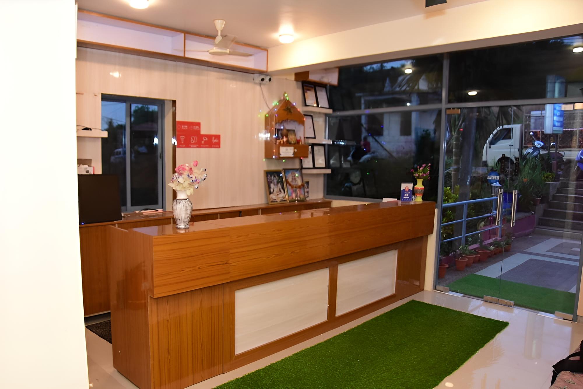 Hotel Rajeshwar