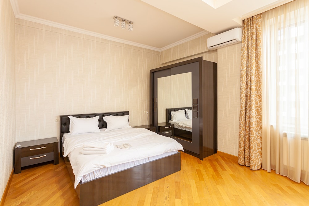 Stay Inn on Buzand 13