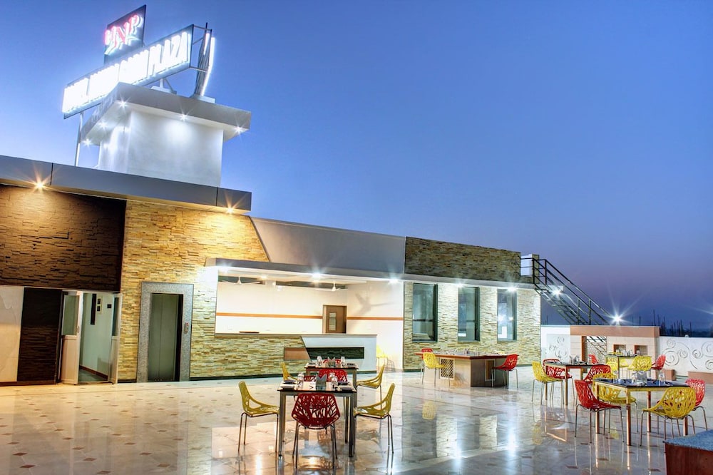 Hotel Nawalgarh Plaza