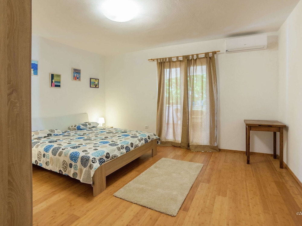 Cozy Coastal Retreat in Zadar view 5