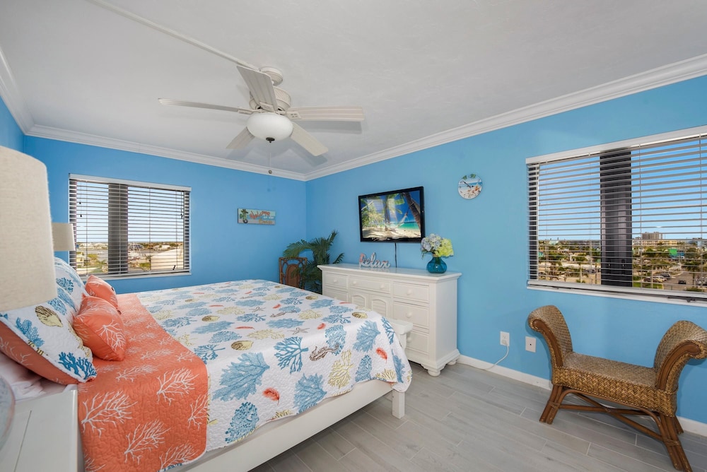 Bel Air Beach Club Penthouse 503