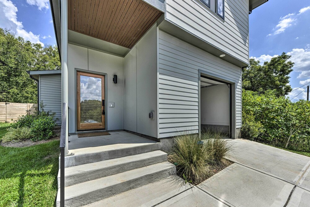 Modern Raleigh Home w/ Patio ~ 2 Mi to Downtown!