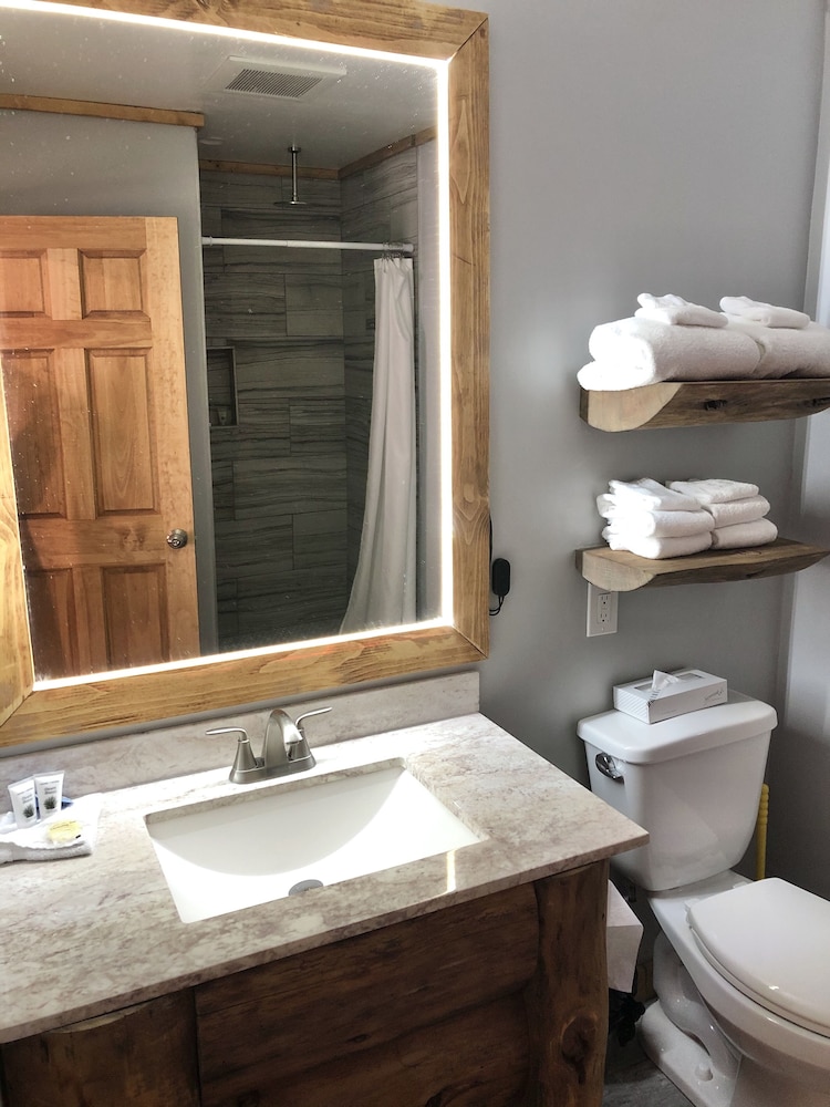 Tahoe Vistana Inn - Property Image 37