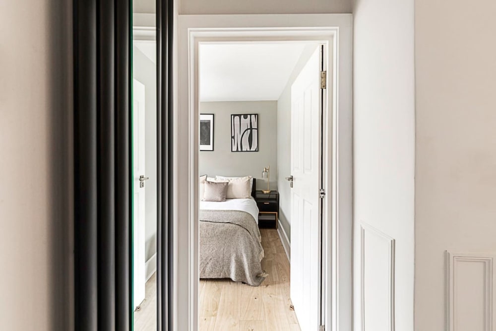 Fulham Oasis - From 325 Per Night