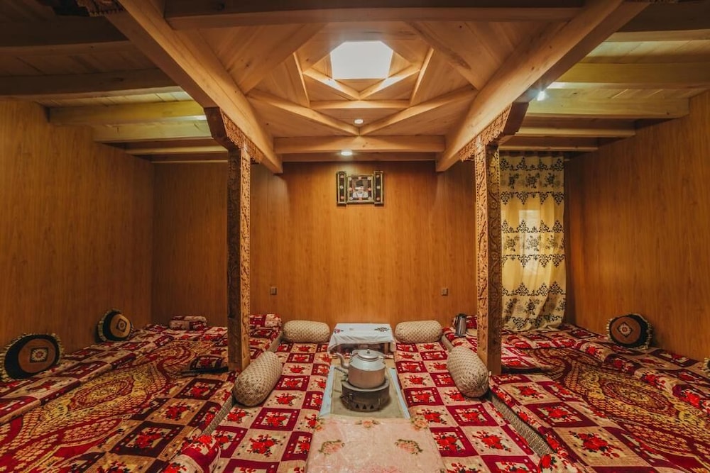Gulbast House