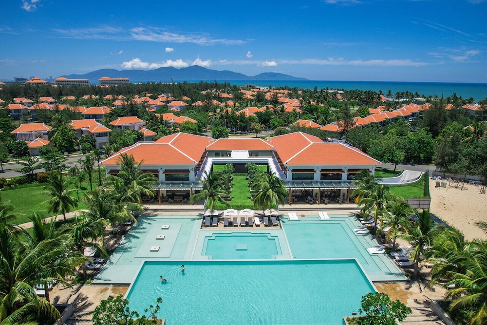 Ocean Luxury Villas Danang