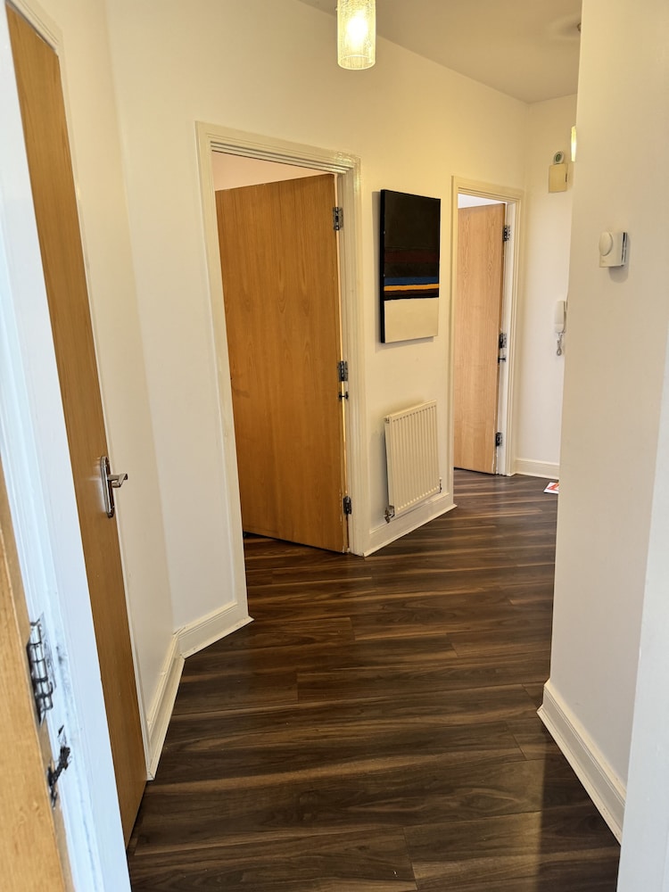 Havana 2 bed Apartment in london