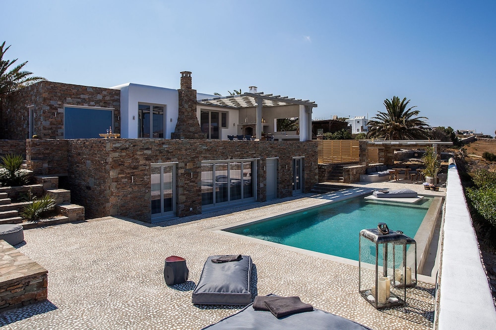 Myconian Platinum Villas