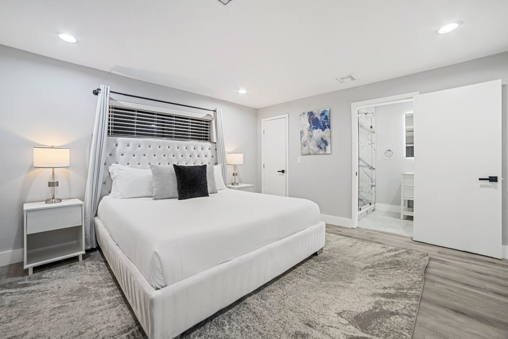 Spacious 6BR Beach Getaway w/ Heated Pool