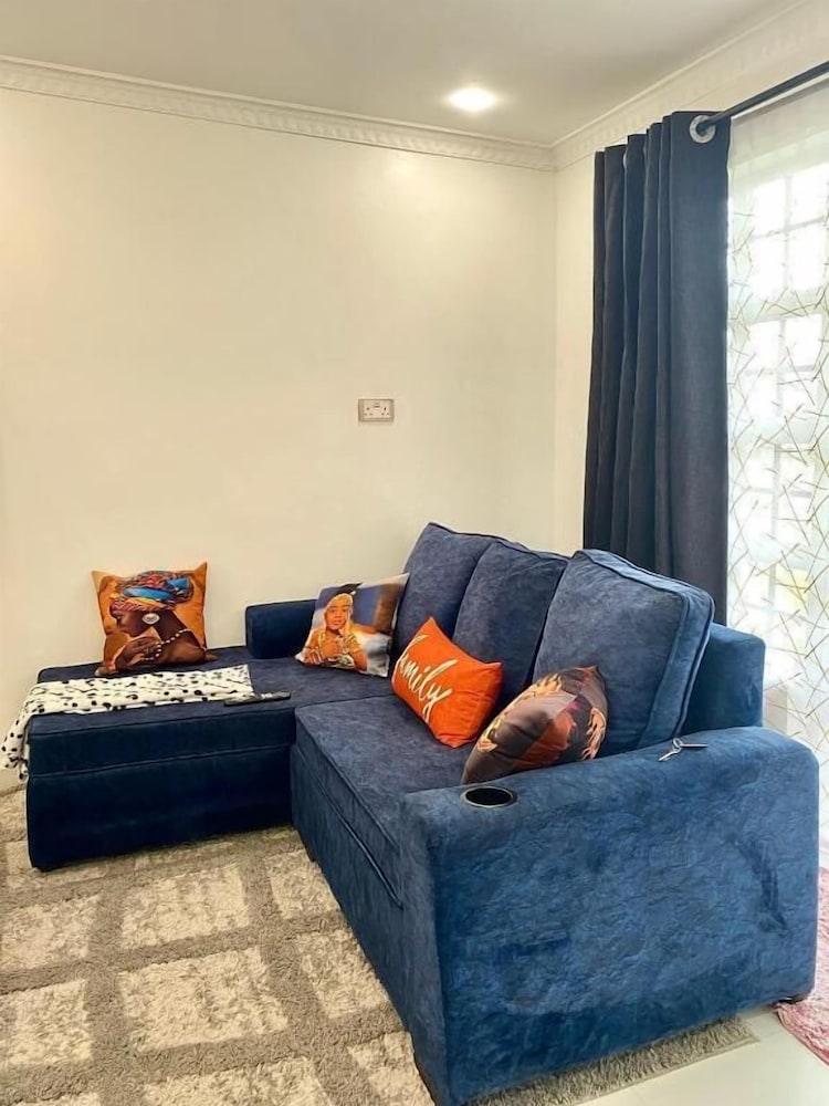 Lux Suites Kiamboni Apartments