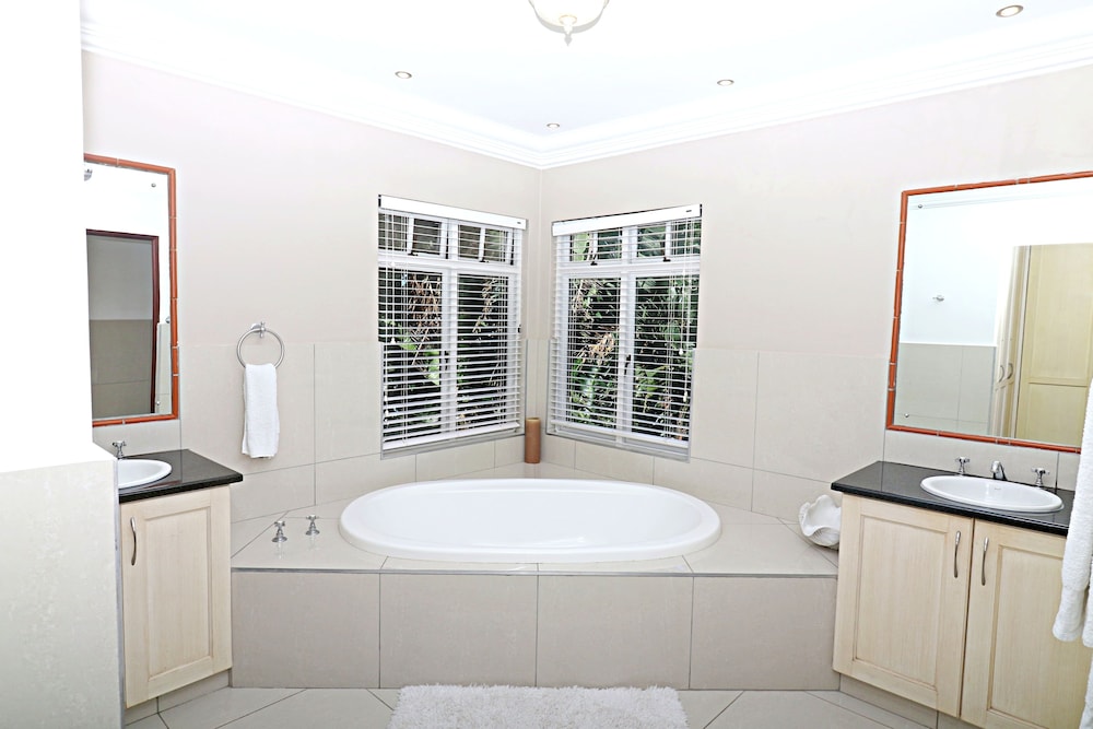 Zimbali Condo