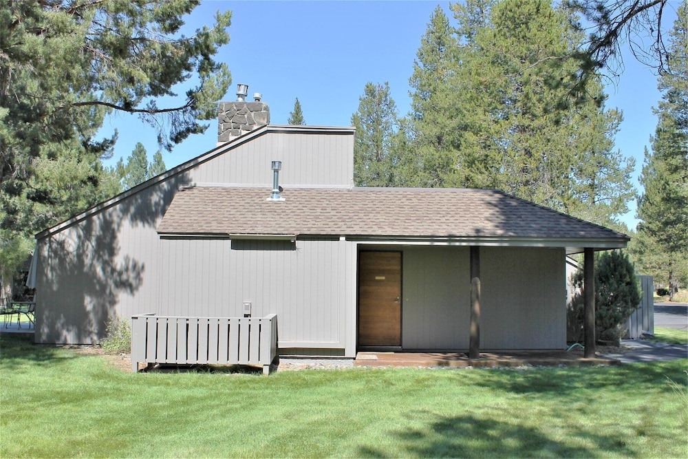 Meadow House 58 2 Bedroom Home
