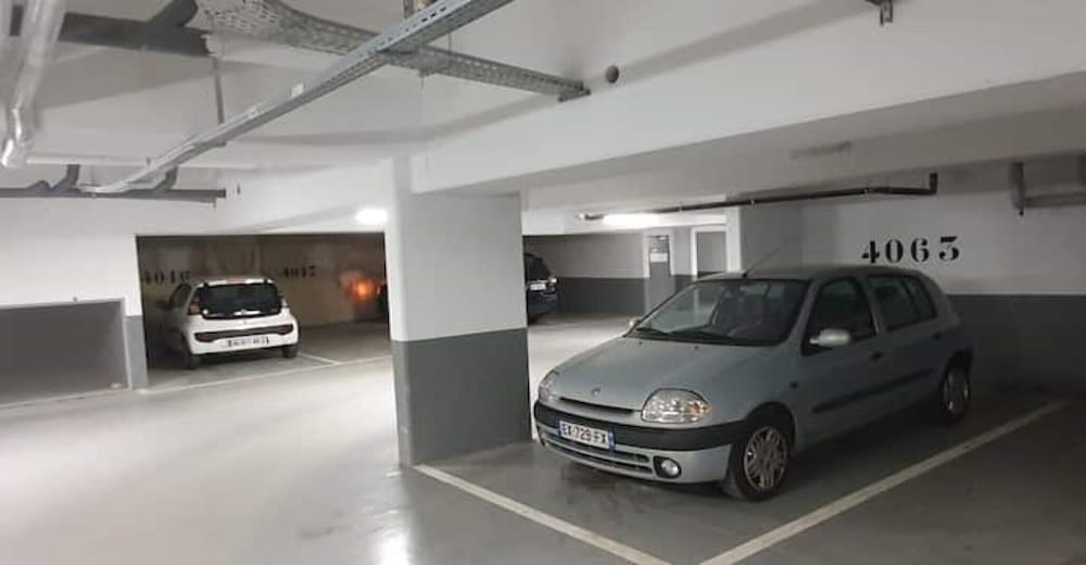 Apart-hotel Paris-défense Free Parking Wifi view 4
