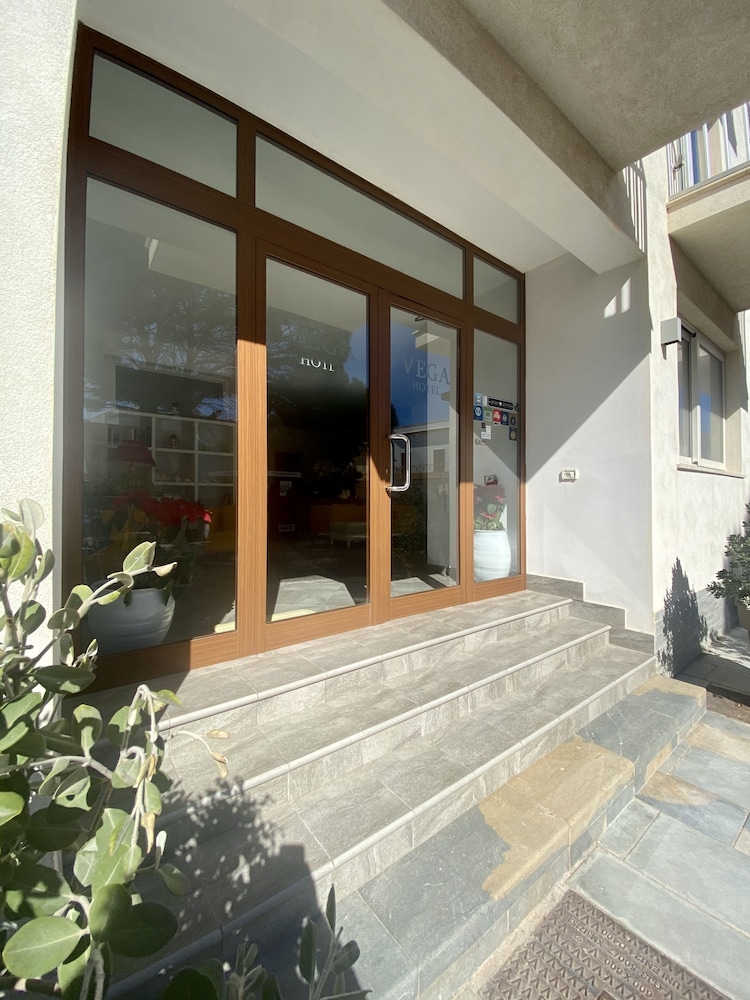 Hotel Vega photo 2