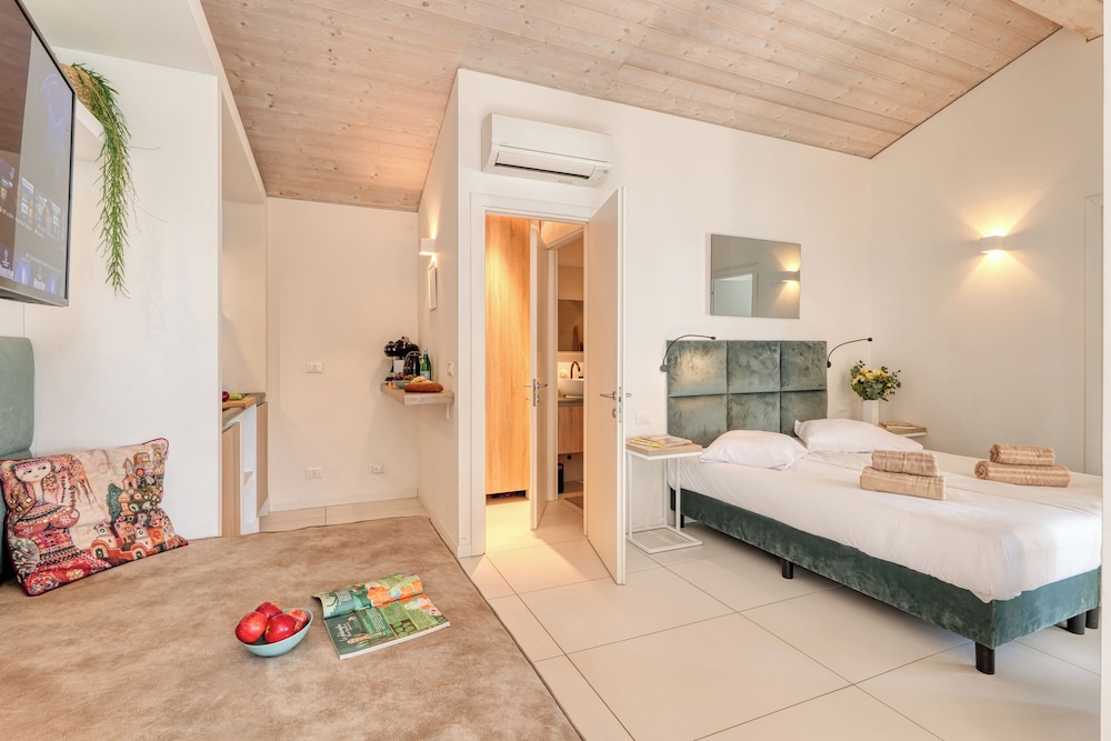 Holiday Resort Balzi Rossi