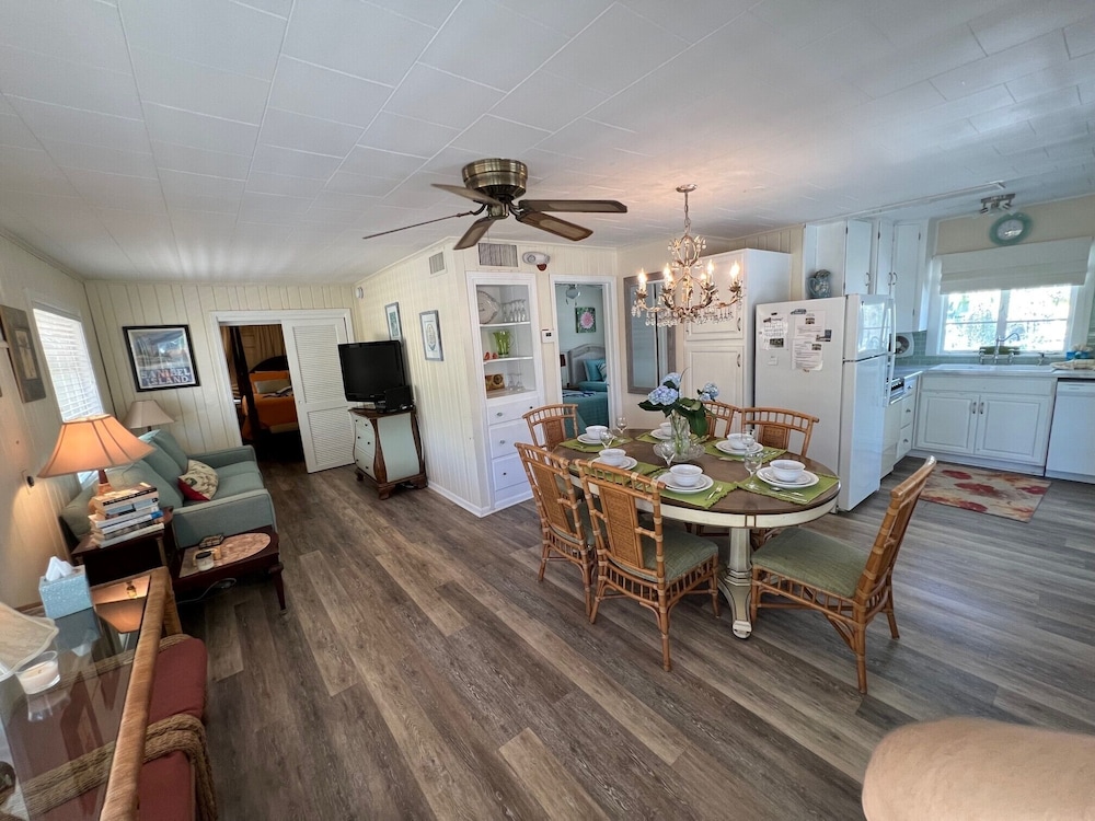 167 Hercules - Sunkissed Cottage view 3