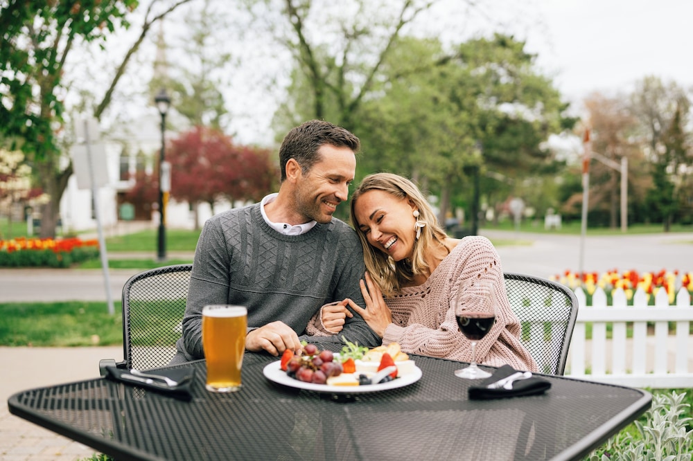 Niagara-on-the-Lake Vacations - The Shaw Club Hotel - Property Image 33