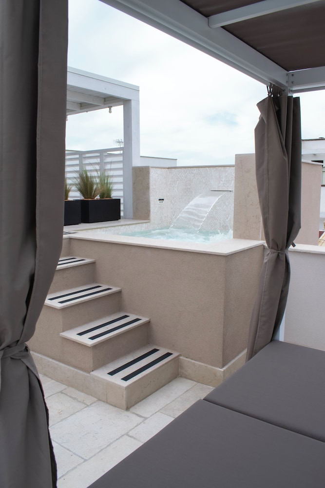 Kalinifta Rooms Luxury Style