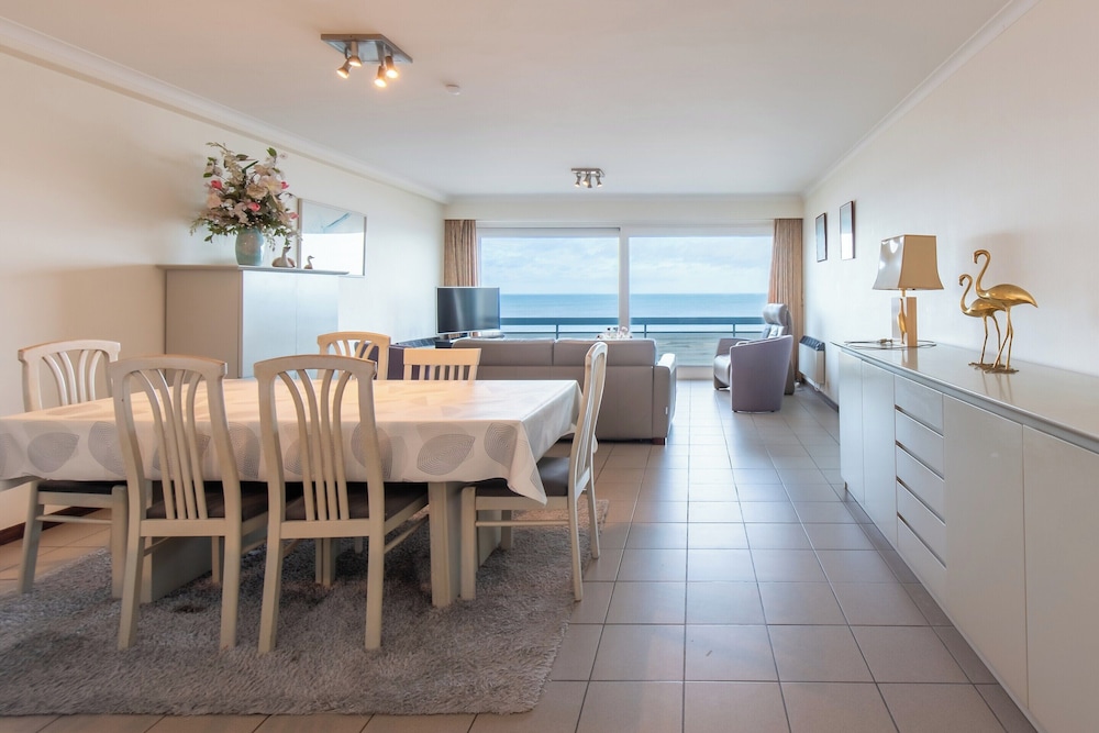 Apartment in Middelkerke Near Beach & Casino