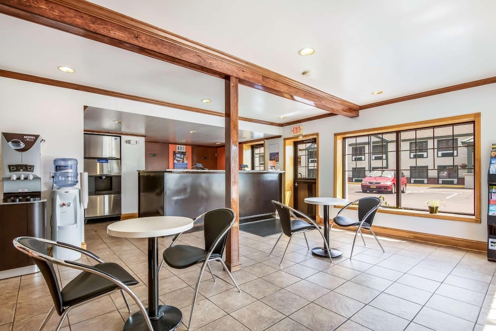 Northway Inn Queensbury - Lake George - Property Image 6