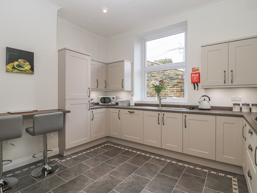 Park Road Apartment