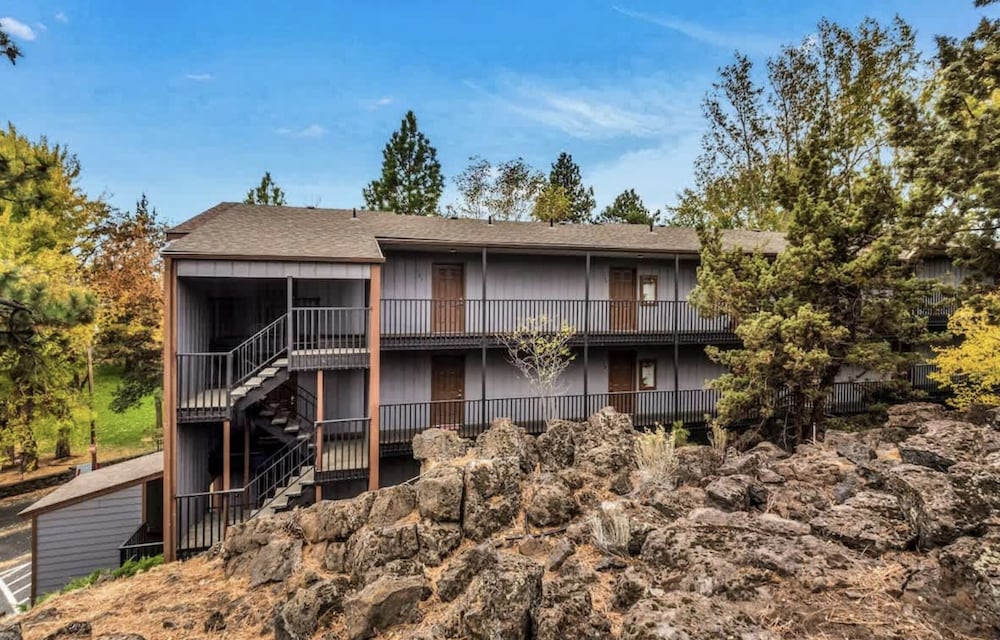 1565 Nw Wall St 144/145 1 Bedroom Condo