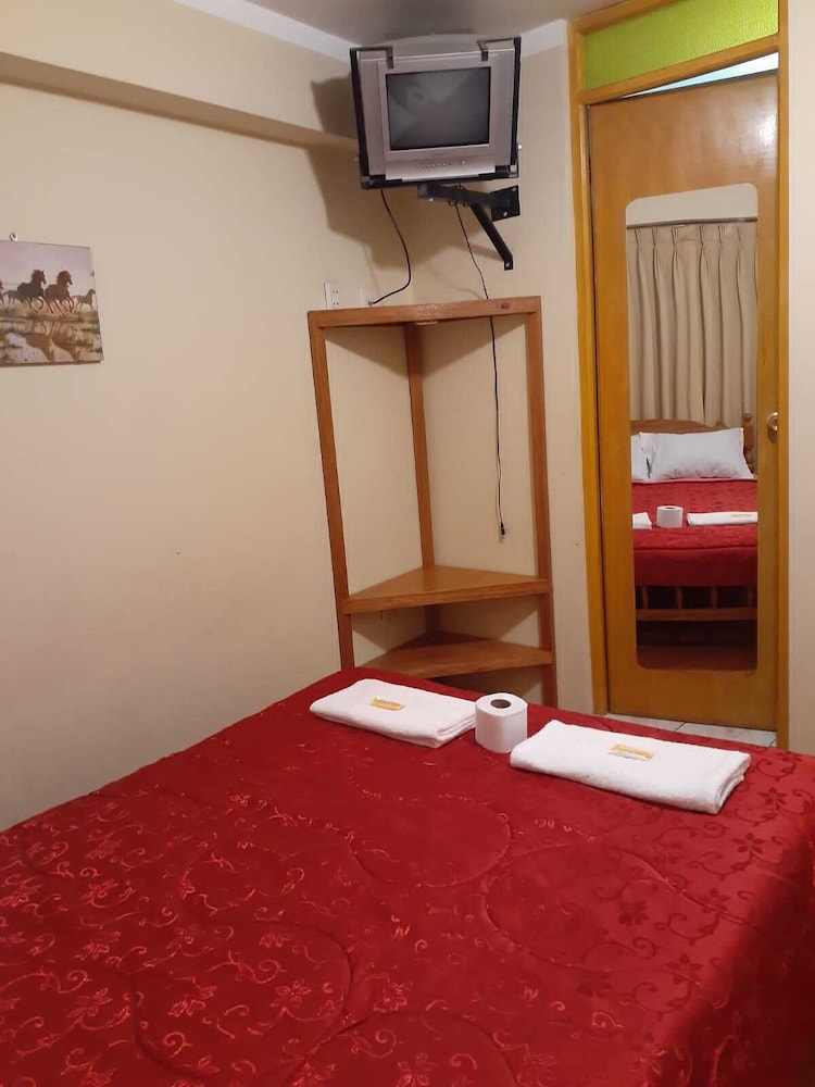 Lhotse Hostel B&B Huaraz view 5