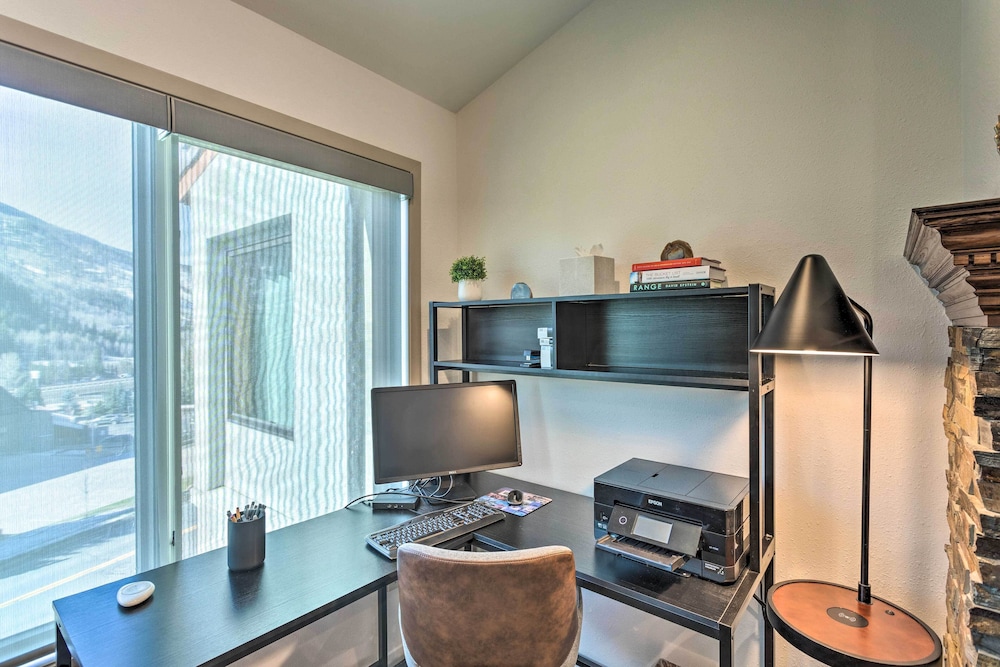 Cozy Condo < 2 Mi to Vail Village & Ski Resort! view 5