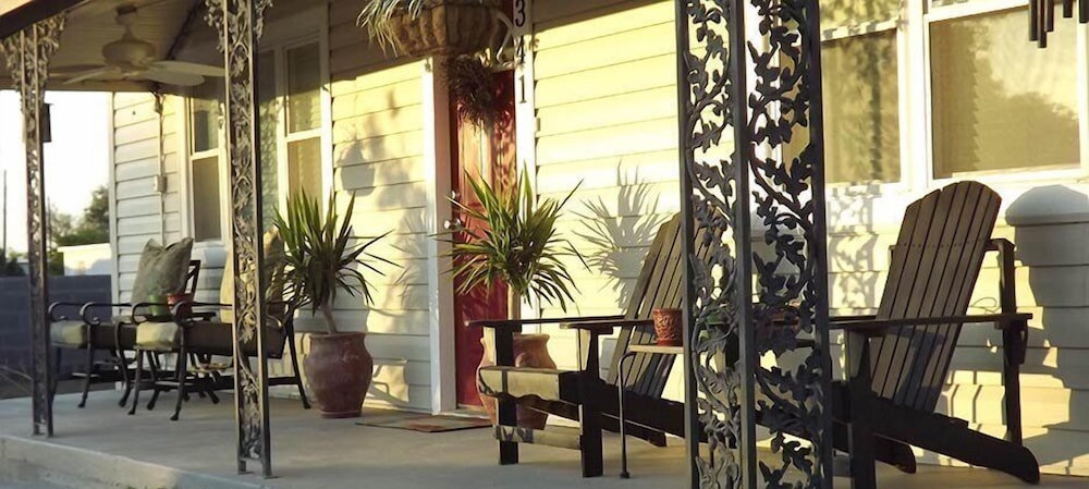 Vara Guest House