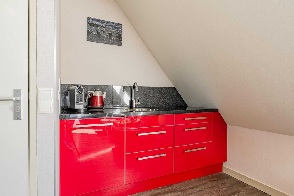 Tranquil Retreat Near Veerse Meer