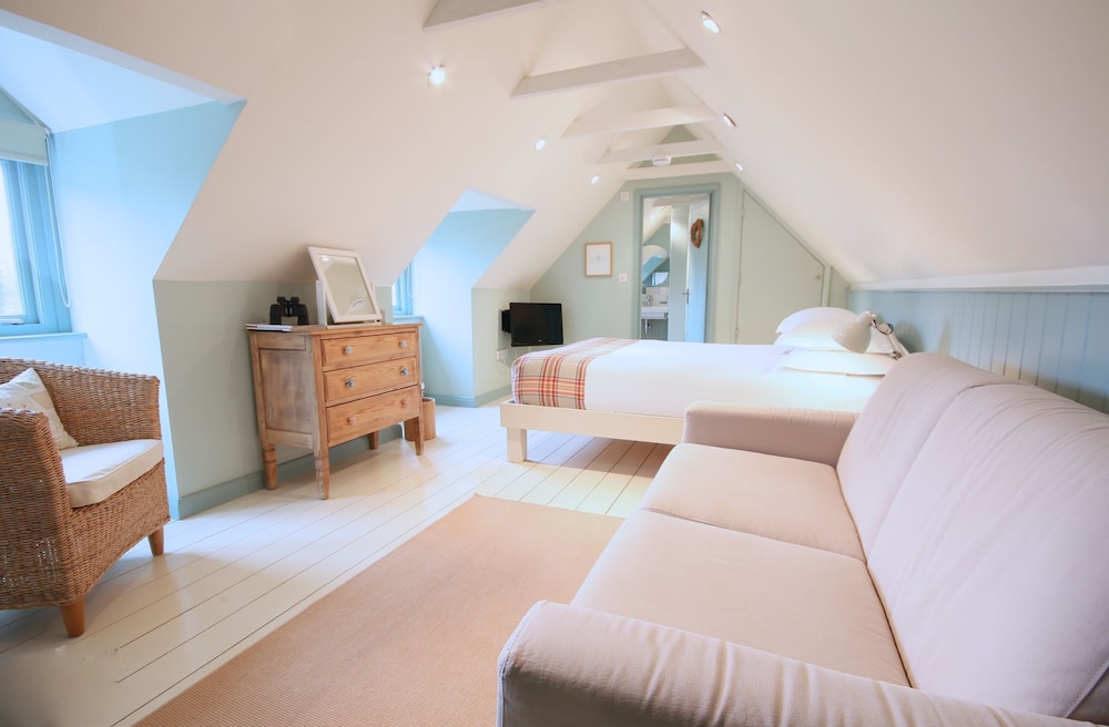 The Apartments Quidhampton Mill view 2