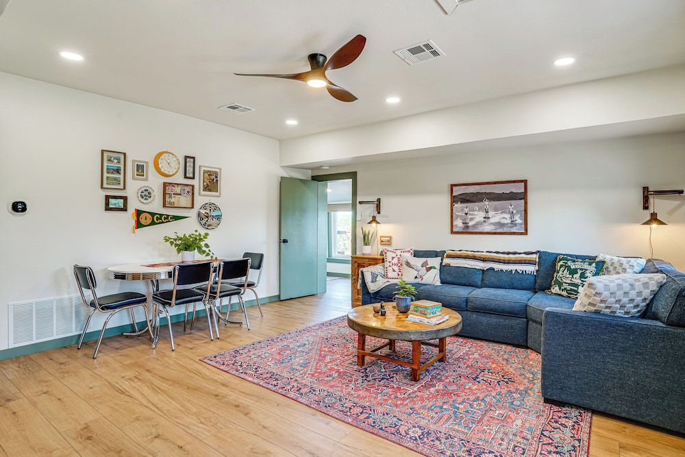 Lake View + Huge Deck: Cozy Possum Kingdom Retreat