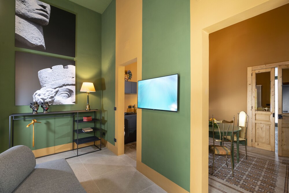 Cuella Casa Design Suite Apartment photo 2