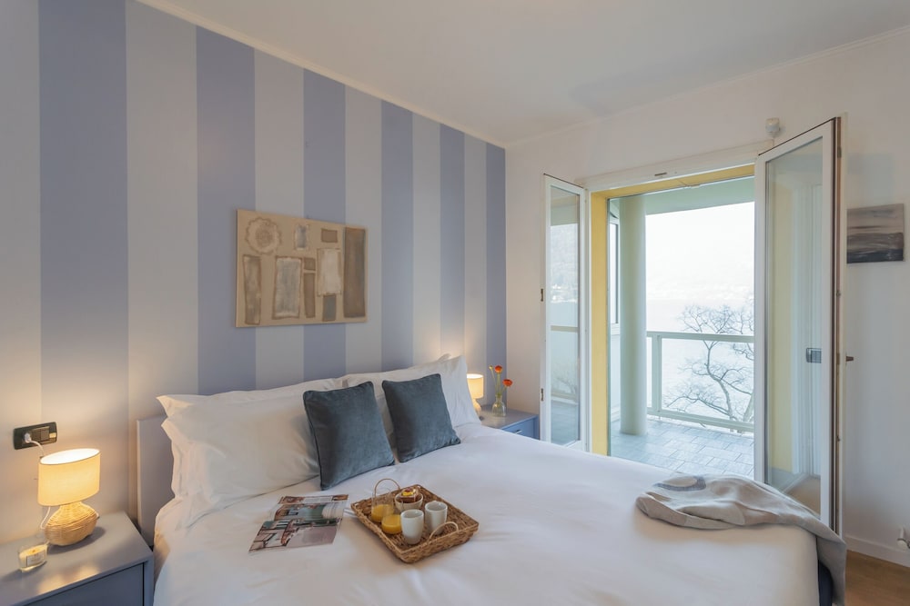 Besana 9 On the Lake - Private Garden & Parking by Rent all Como