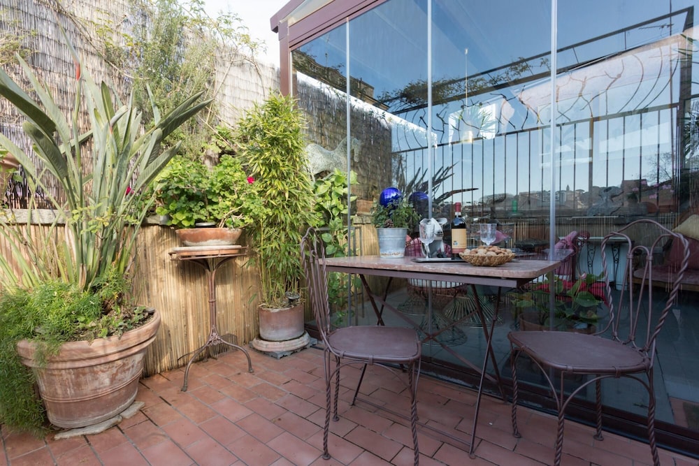 The Trastevere Penthouse Experience