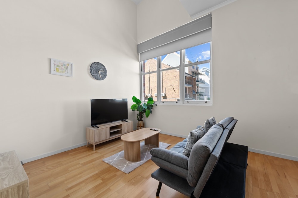Modern 1-bed Apartment in Spring Hill