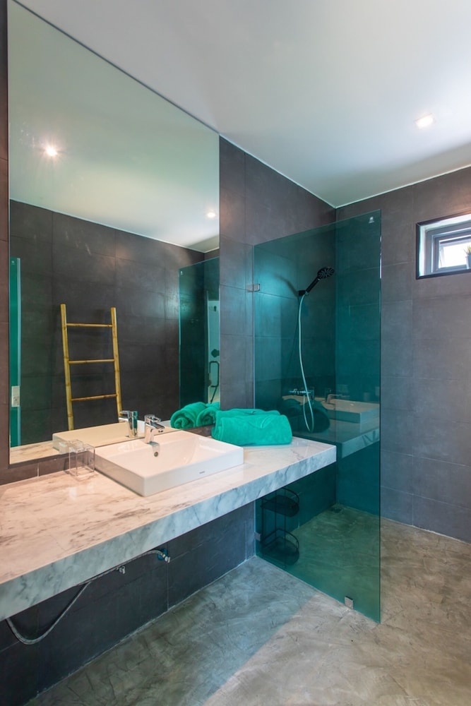 Baan Saint Tropez Villas Kata Beach