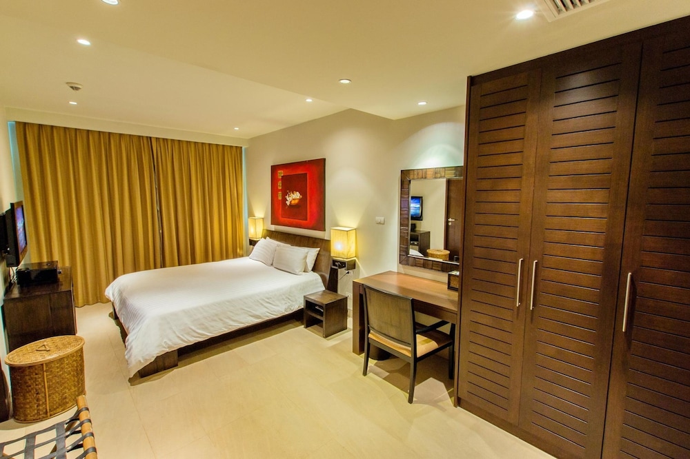 Dahlia 2 Bedroom Amazing Seaview