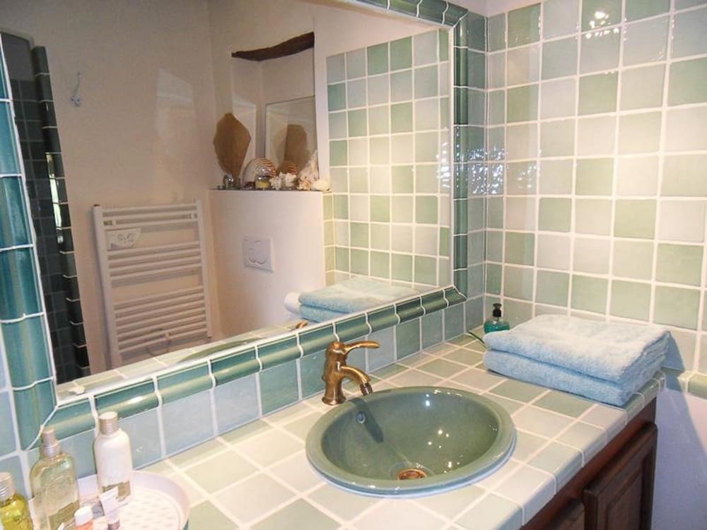 Saint Antonin Chambre d Hotes view 5