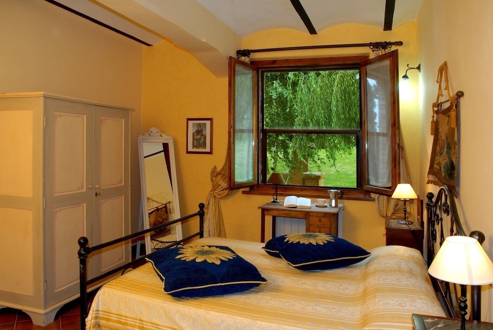 La Contea view 5