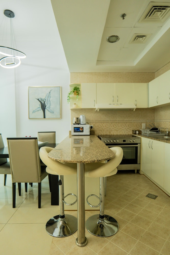 Venduras Elegant 1BR Dubai Marina