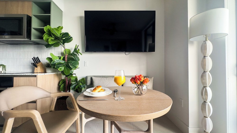 Miami Vacation rentals -Downtown Natiivo