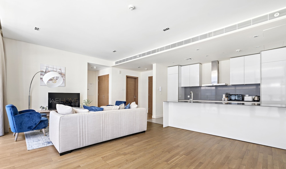 WelHome - Luxury Living in Dubai's City Walk Building 5