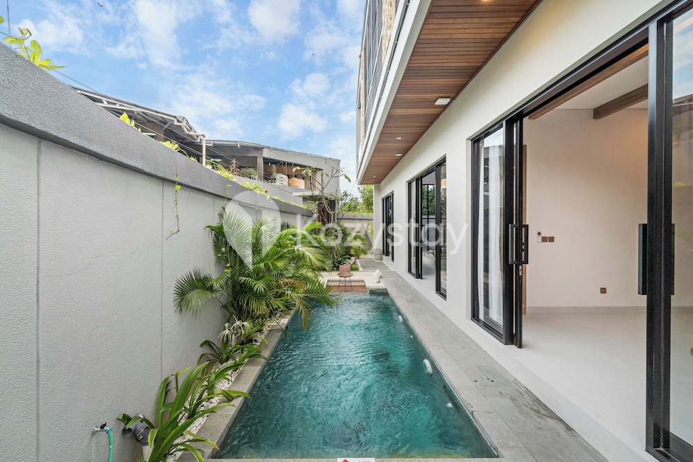 Kleio Villa by Kozystay - Canggu