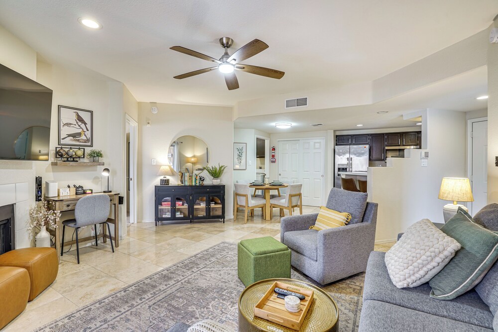 Family-friendly Condo w/ Pool Access in Phoenix!