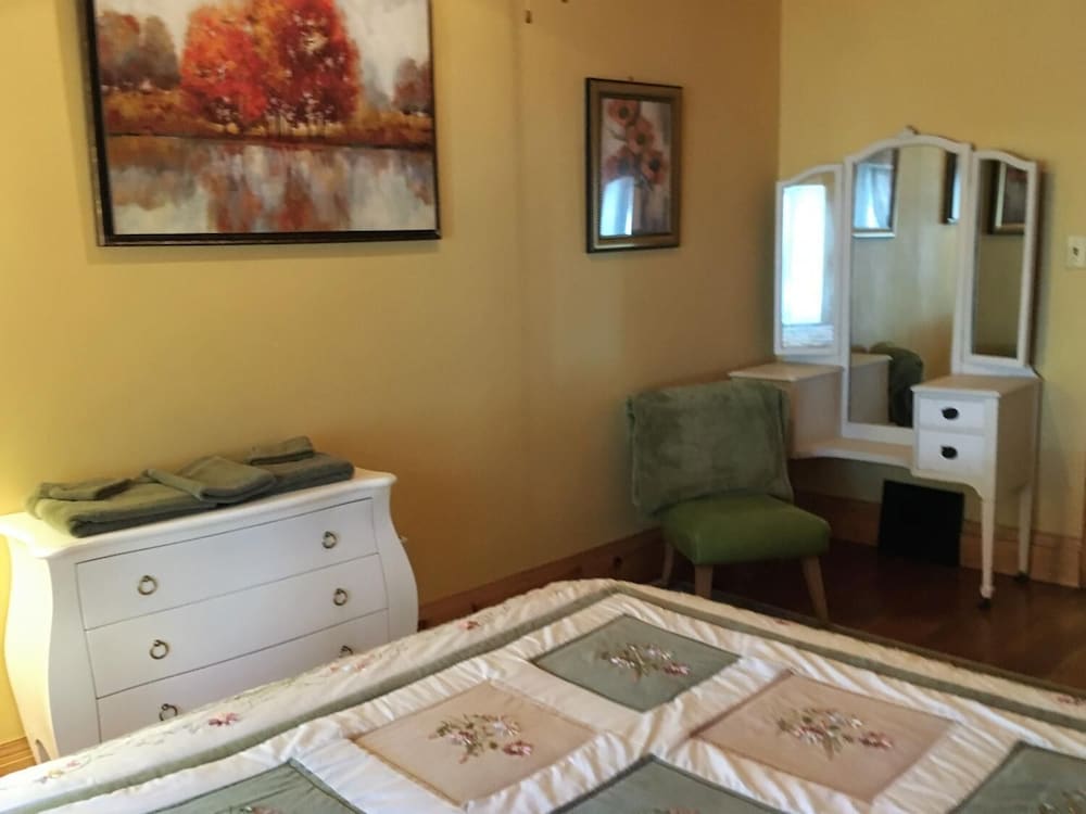 Koch Haus Bed & Breakfast